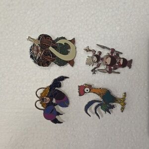 Moana 4 Disney pin pack barely used